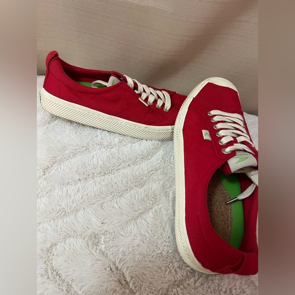 Cariuma OCA Low Red Canvas Sneakers – Women’s 10 / Men’s 8.5 - Picture 5 of 6